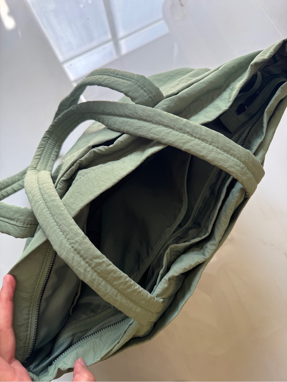 Lululemon Large Tote Bag Gym Yoga Travel Weekender Water Repellent Sage Green - Picture 5 of 15